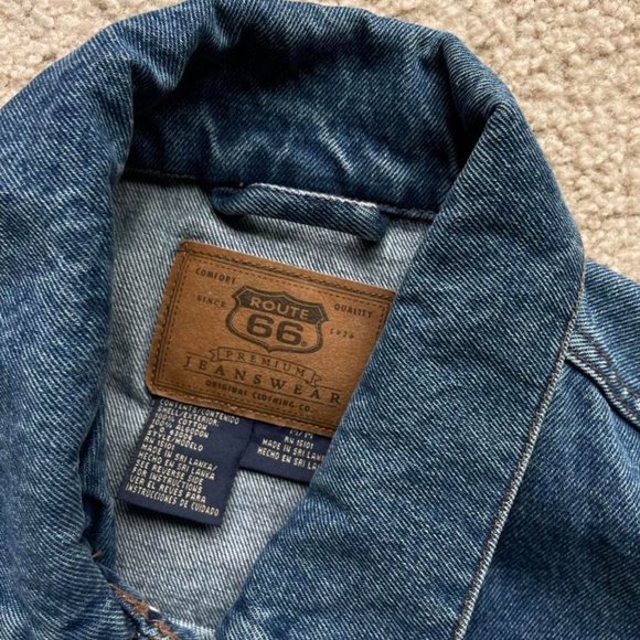 Oversized Denim Jacket - Picture 2 of 4